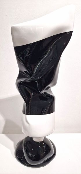 Click Here To Enlarge This Photo Of Chanel Tube