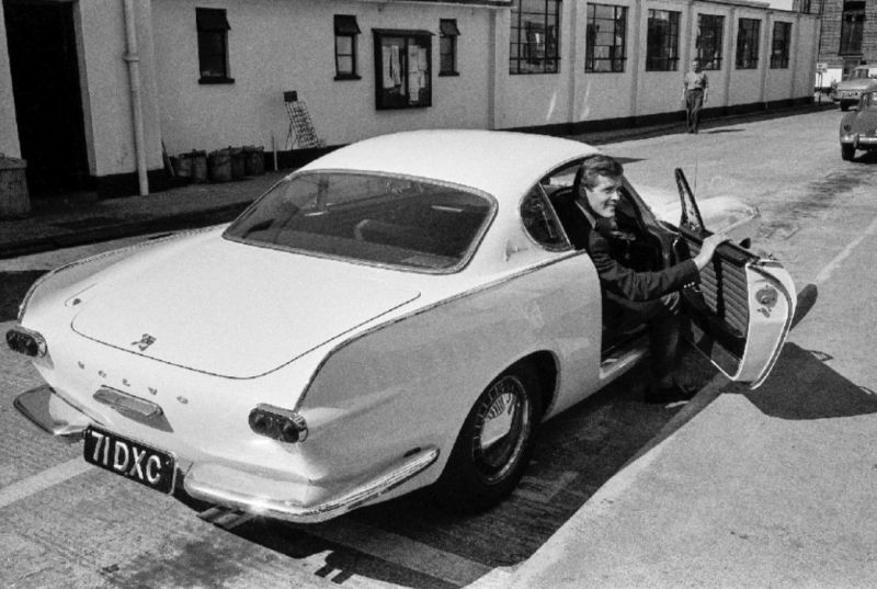 Click Here To Enlarge This Photo Of Roger Moore - Car