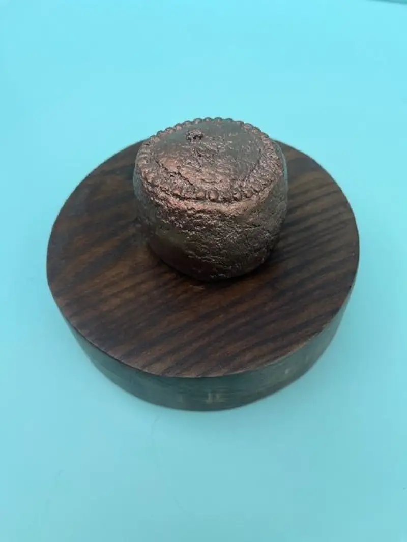 Click Here To Enlarge This Photo Of Medium Bronze Pork Pie