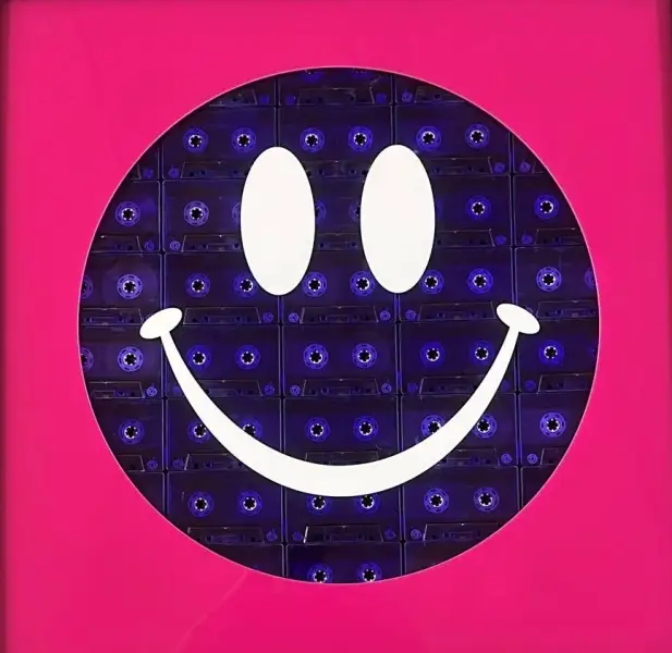 Click Here To Enlarge This Photo Of Cassette Face - Purple