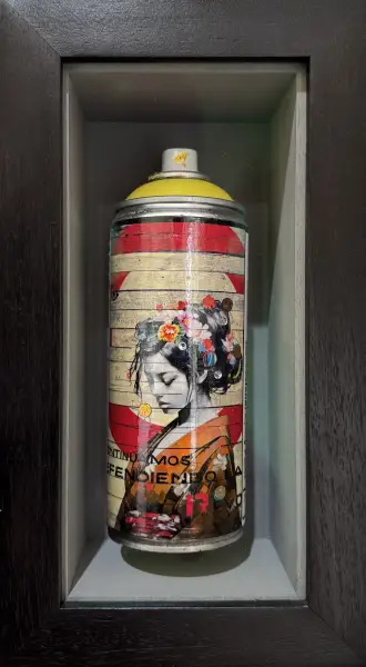 Click Here To Enlarge This Photo Of Golden Spraycan