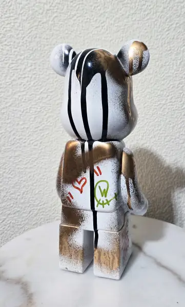 Click Here To Enlarge This Photo Of Bear - A2