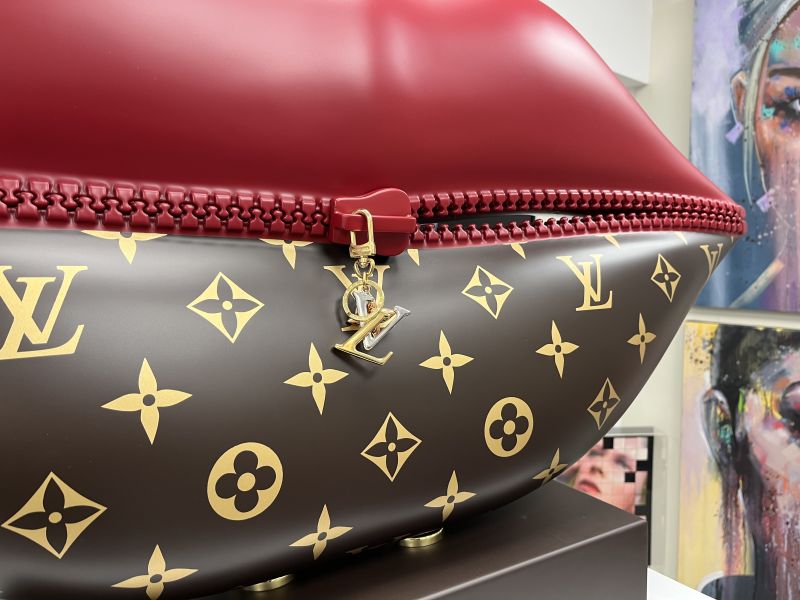 Click Here To Enlarge This Photo Of Louis Vuitton Lips ~ Red